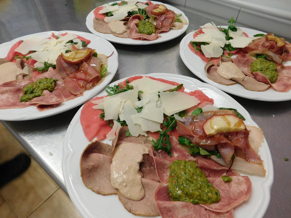 Il Duca Bianco Hotel Calosso ภายนอก รูปภาพ