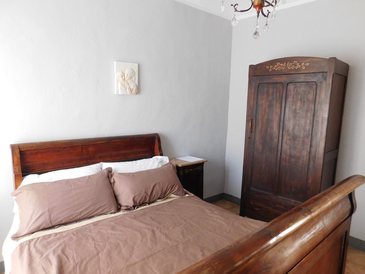 Il Duca Bianco Hotel Calosso ภายนอก รูปภาพ