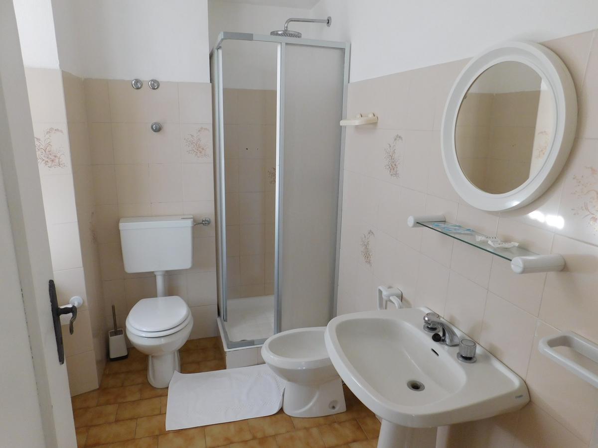 Il Duca Bianco Hotel Calosso ภายนอก รูปภาพ