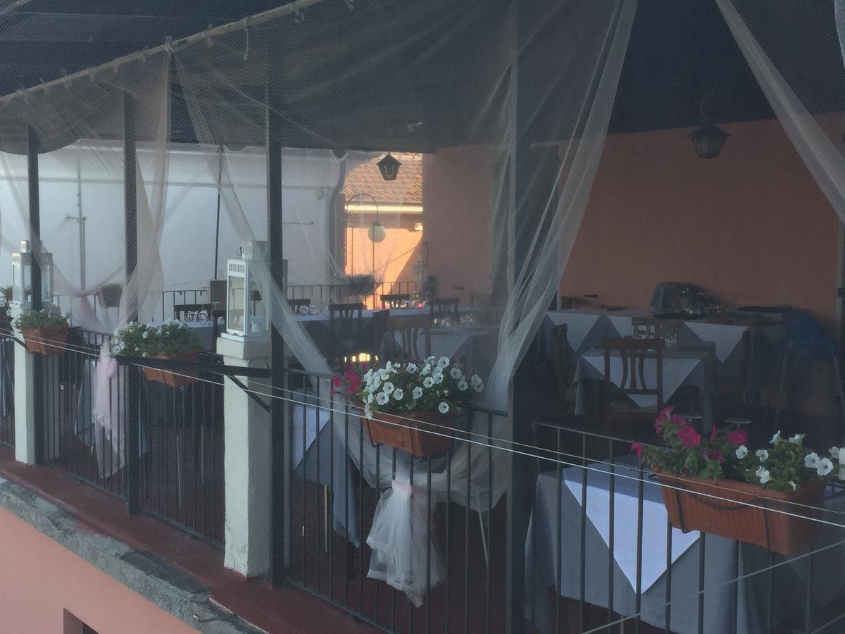 Il Duca Bianco Hotel Calosso ภายนอก รูปภาพ